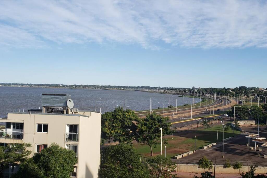 Hermoso Departamento Con Vista Al Rio Y Parrilla Leilighet Posadas Eksteriør bilde